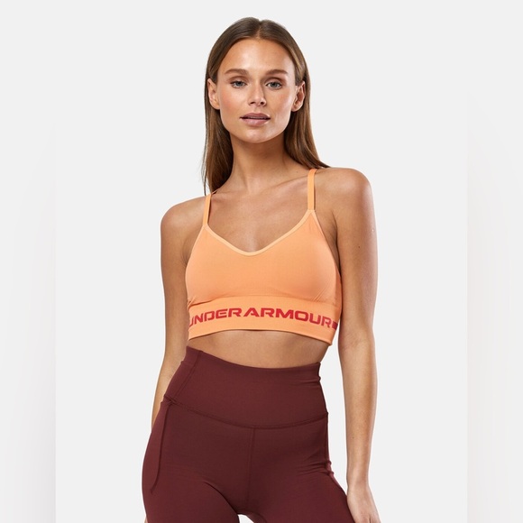 Under Armour Other - UNDER ARMOUR
WOMENS SEAMLESS LOW LONG LIGHT SUPPORT BRA